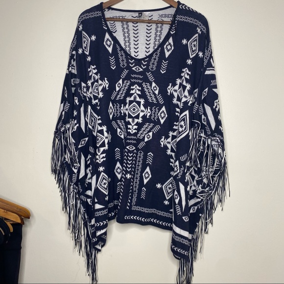 H&M divided poncho navy tribal print fringe tassels bohemian western - Picture 2 of 5